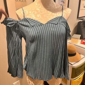 Ces Femme Teal off shoulder top NWT